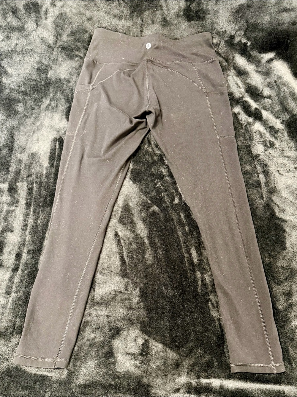 Women’s High-Waist Black Leggings with Pocket